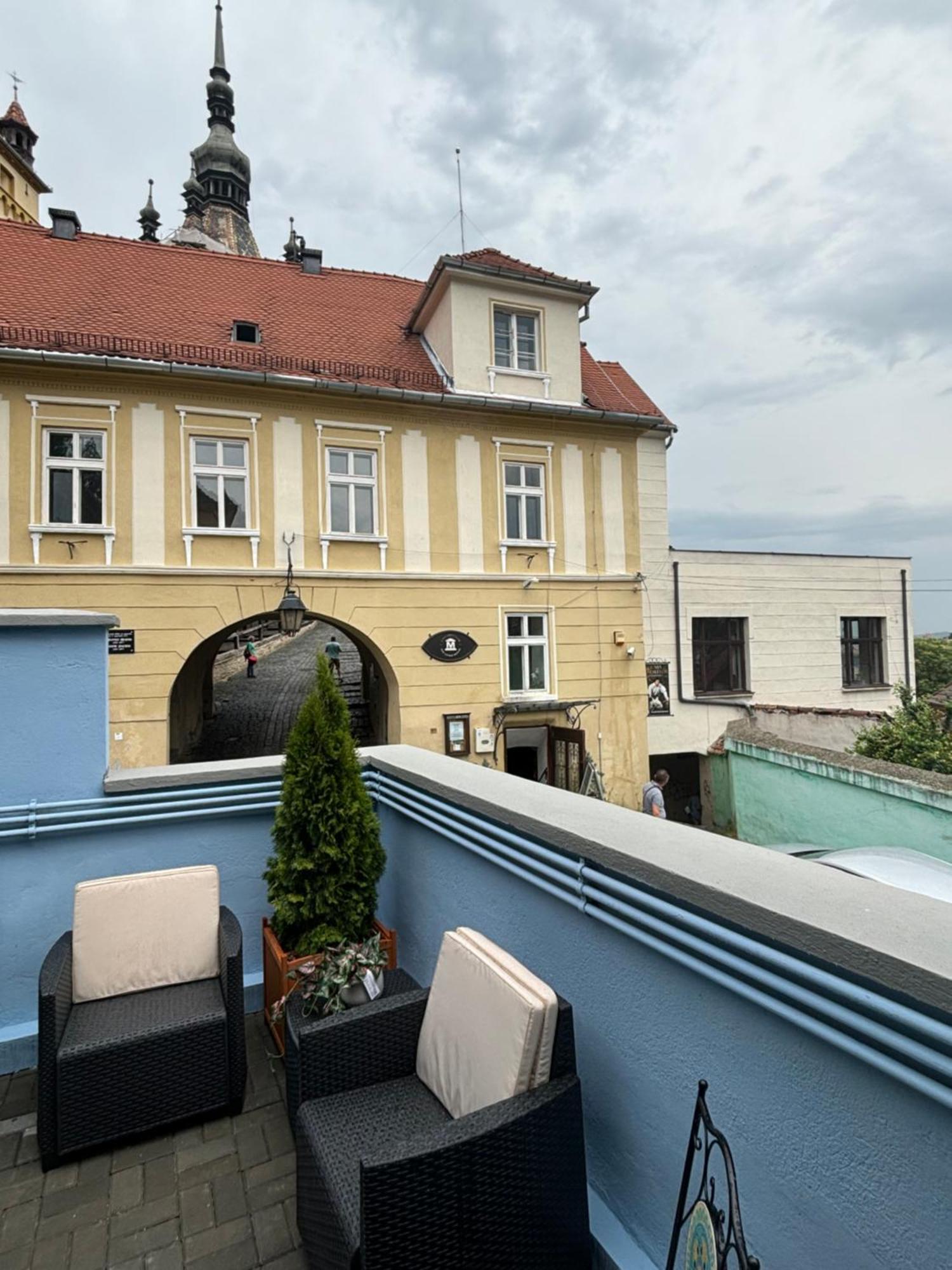 Blue House Citadel Elite Sighisoara Apartment Luaran gambar